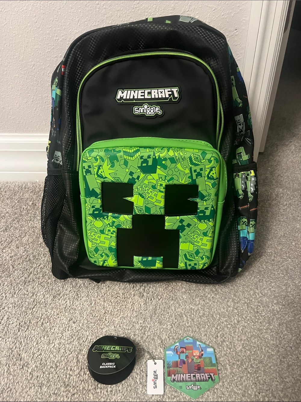 Minecraft Smiggle Classic Creeper Backpack - Neon Green & Black - Picture 4 of 17